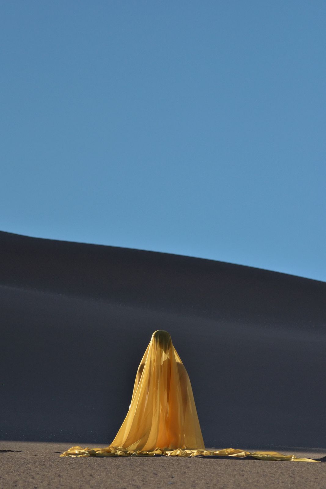 Golden veil